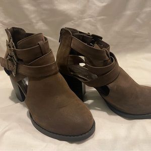 Charlotte Russe booties, size 6